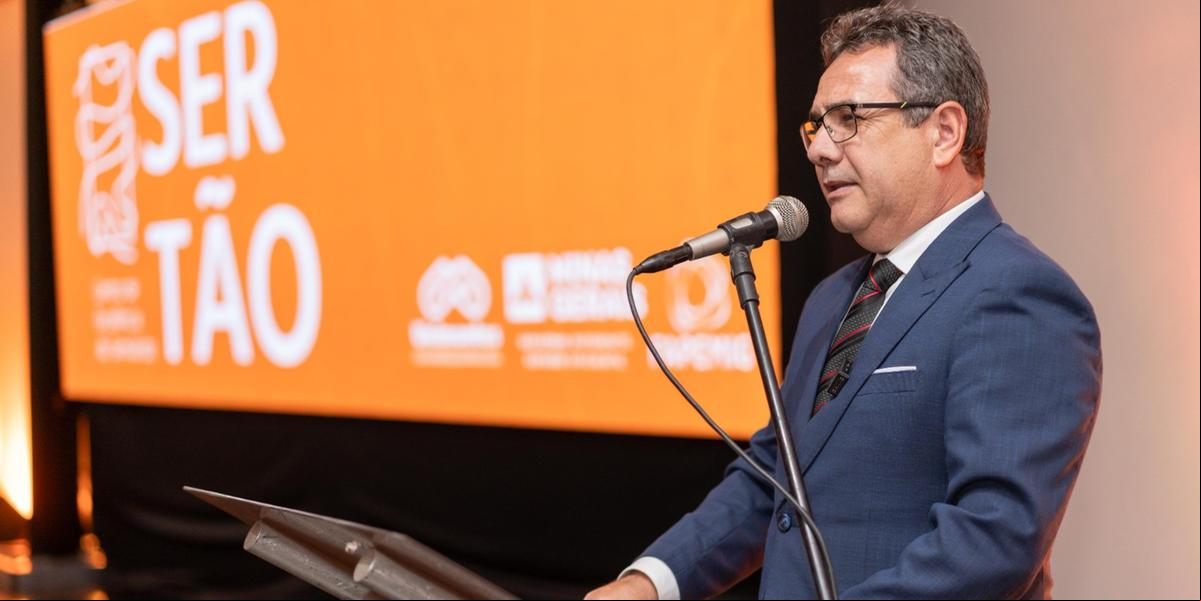 O evento contou com a liderança do reitor da Unimontes, professor Wagner de Paulo Santiago, ao lado do presidente da Fapemig, Carlos Alberto Arruda de Oliveira (divulgação)